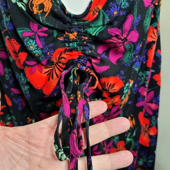AVA & VIV MULTI FLORAL SUMMER TOP SZ: 3X, XXL - Picture 5 of 9